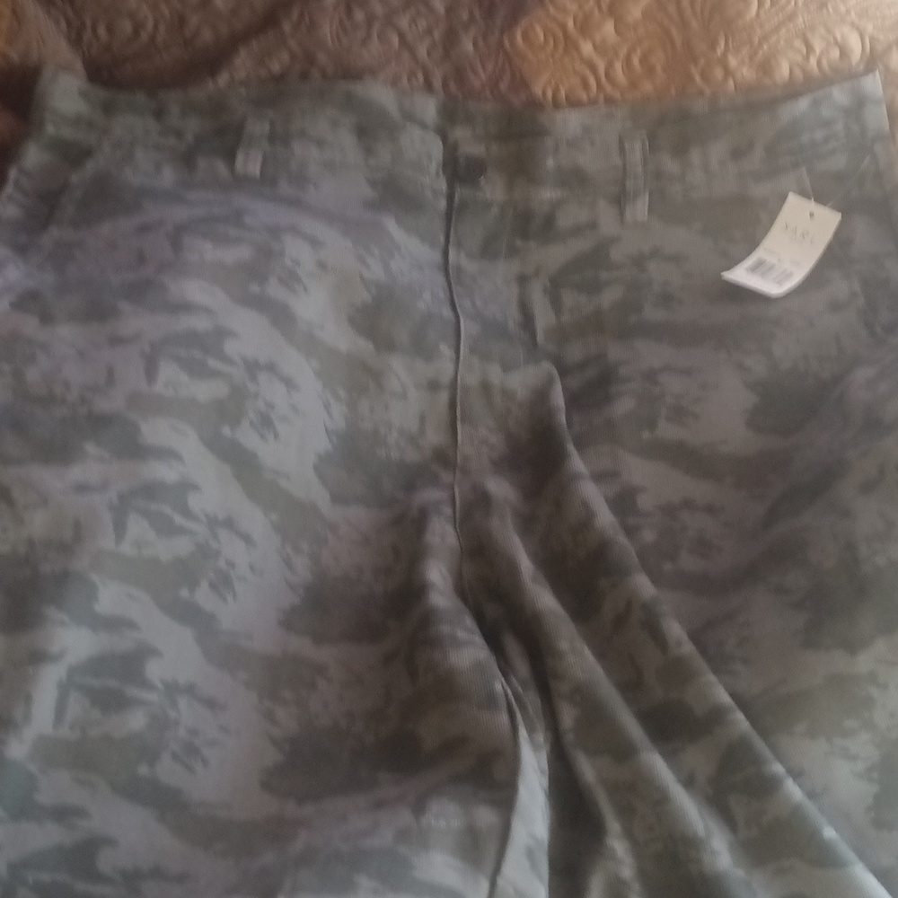 nwt karl jeans mens camo shorts